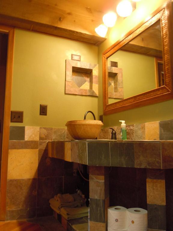 Maui What A Wonderful World Bed & Breakfast ไวเลอา ภายนอก รูปภาพ