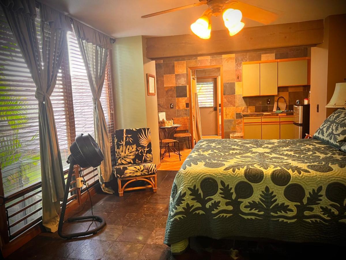 Maui What A Wonderful World Bed & Breakfast ไวเลอา ภายนอก รูปภาพ